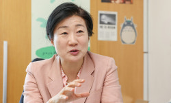 변호사유수정법률사무소 | 정수경 변호사 “성폭력 피해, 늦더라도 신고해야 큰 상처 막아” [차 한잔 나누며]