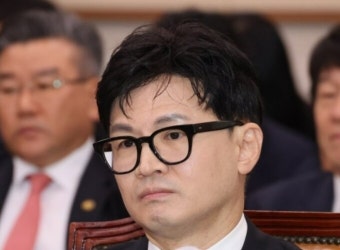 한동훈 “민주당에 모욕당한 건 사법 시스템” 응수