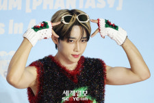 [포토] 더보이즈 선우 열정 넘치는 포즈