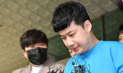 “1인칭 슈팅게임 하듯 젊은 남성 공격”…檢, ‘신림동 흉기난동’ 조선 구속기소