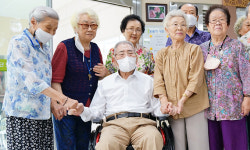 보훈부, 오성규 애국지사에 보청기 전달