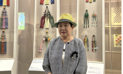 “한 줄 두 줄 엮다 보니 40년, 전통 매듭의 美 알아주길…”