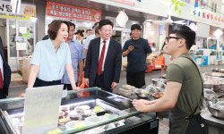 군산·인천 골목상권의 변신… 지역색에 레트로 감성을 입다 [심층기획]