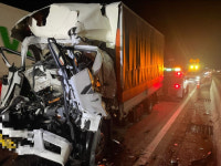 문경 중부내륙고속도로서 화물차 추돌…1명 숨지는 등 사고 잇따라