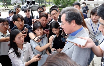 [포토] 이낙연 前 국무총리, 단식 중인 이재명 대표 격려 방문