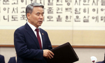 이종섭 ‘탄핵 카드’ 미련 못 버리는 민주당… 커지는 안보 공백 우려