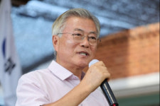 [속보] 문재인, 오후3시30분 이재명 방문…비공개 면담
