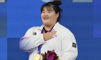 ‘역도요정’ 박혜정, 장미란 이후 13년 만에 AG 역도 ‘金’