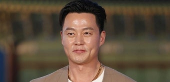 이서진, 유재석·이효리와 한식구 될까...안테나 “긍정적 논의 중”
