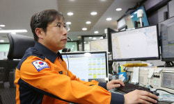 의식 잃은 시민 신고 추적, 생명 구한 소방관