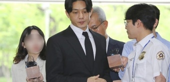 “너도 해볼 때 됐다”...유아인, 유튜버에 대마 흡연 권유