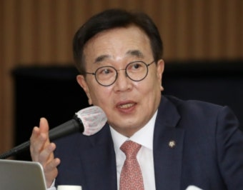 與 5선 서병수 “서울, 더 메가하게 만드는 건 대한민국 경쟁력 갉아먹는 것”