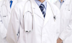 “소송부담 줄여야” vs “환자 불리”… ‘의료사고 의사 면책’ 논란