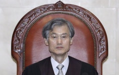 [속보] 조희대 “좌우 치우치지 않고 중도 길 걸어…청문회 준비에 최선”