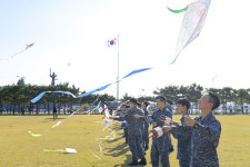 한미 해군장병, 전술 신호연 만들며 충무공 정신 함양