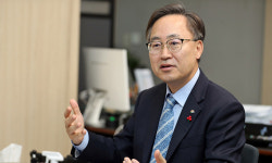 유성훈 금천구청장 “軍부대 이전부지 G밸리와 연계, 산업거점 육성” [2023 서울 구청장에게 묻다]