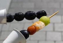 “유명 탕후루 가게, 설탕 시럽 도로 주변 배수구에 버려”