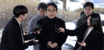 [속보] ‘한동훈 명예훼손’ 유시민 항소심도 ‘벌금 500만원’...원심 유지