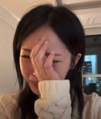 “죄지었다”… 가수 미노이, ‘눈물의 생방송’ 후 왜 잠적했나