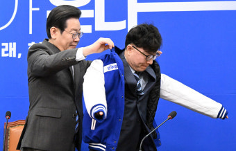 [포토] 더불어민주당 18·19호 영입 인재 환영식
