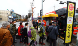 “주말엔 복구된다더니” 출근길 시민들 분통…나흘째 운행 중단 1호선 ‘연천∼소요산역’ 현장 가보니 [밀착취재]