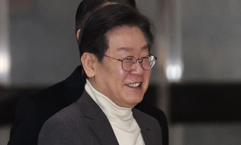윤영찬도 하위 10% 통보…‘이재명 사천 논란’에 갈라지는 민주