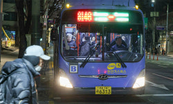 치열한 삶 싣고… 꿈 싣고… 오늘도 새벽길 달린다 [밀착취재]