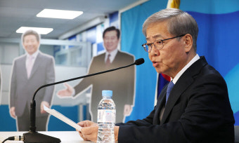 ‘민주당 시스템 공천 오작동?’… 하위권 후보 2인 경선 올리자 순천시민 뿔났다