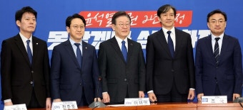 [포토] 이재명 더불어민주당 대표 조국혁신당 조국 대표 접견