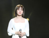 ‘남편 귀책 이혼’ 벤, 거리낌 없다…“프로필 촬영에 취재진 초대”