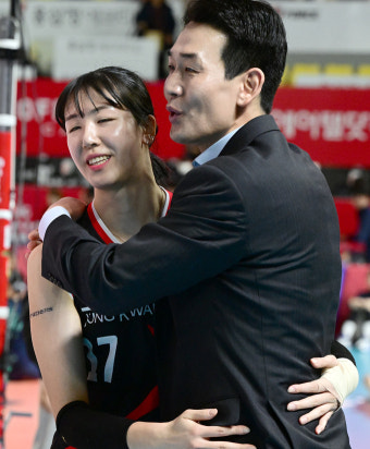 ‘제2의 김연경’ 주목→정상급 미들 블로커로 성장한 정관장 정호영의 유쾌한 입담 “고희진 감독님, 3세트 경기면 75번 잔소리 하신다”