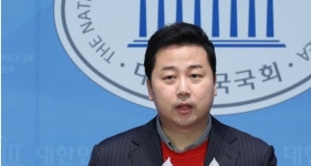 與, ‘친윤’ 장예찬 막말 악재에 공천장 회수…“선거 절박한 상황”