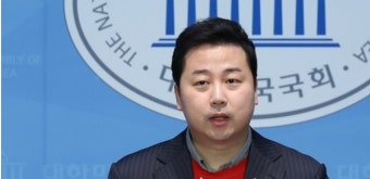 與, ‘친윤’ 장예찬 막말 악재에 공천장 회수…“선거 절박한 상황”