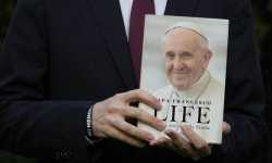 “女에게 매료된 적 있어”… 교황의 고백