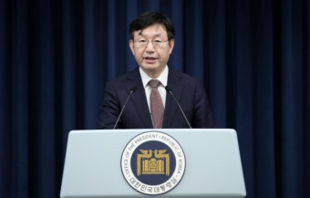 [속보] 대통령실 “의대 증원 2000명 절대적 수치 아냐”