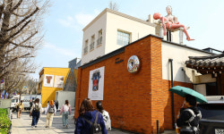 길모퉁이 돌 때마다 설렘 가득… 전통·현대 어우러진 K컬처 1번지 걷다 [심층기획]