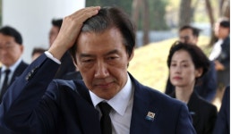 평산종합카정비 | 조국, 尹 향해 회동 제안…대통령실 “내부 정비가 우선”