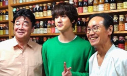 BTS 진이 빚은 술은 무슨 맛일까…산뜻하면서 깔끔한 ‘나비의 꿀단지’ 시음담 [이복진의 술래잡기]