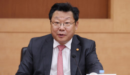 주형환 “배우자 출산휴가 10→20일 확대”