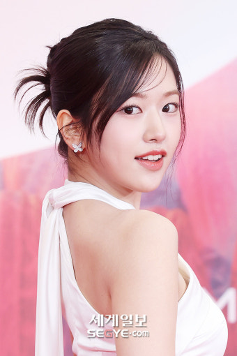 [포토] 안유진 '심쿵'