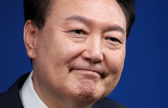 윤 대통령 기자회견 본 조국혁신당 “스스로 ‘벌거벗은 임금님’이 돼”