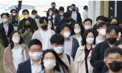 올 여름 코로나19 바이러스 재유행 가능성…“백신으로 예방 가능”