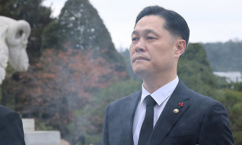 정당한 보상일까, 지나친 특혜일까… 민주, ‘민주유공자법’ 강행 처리 예고 [어떻게 생각하십니까]