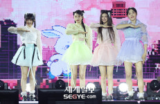 [포토] 뉴진스 완벽한 축하 무대