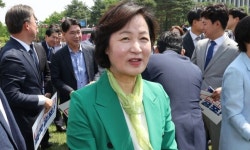 법사위원장 거론되던 추미애, 돌연 “국방위 가겠다” 왜?