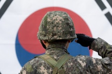 “내가 뱉은 과일 먹어” 후임 학대한 해병대원 “가혹행위? 서로 장난이었다” 주장