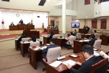 ‘점입가경’ 군포시, 돌아올 수 없는 강 건너나… ‘청탁금지법 위반 의혹’ 고발전 [밀착 취재]