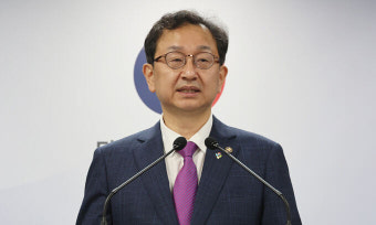 권익위 “김 여사 명품백, 尹 신고의무 없어”
