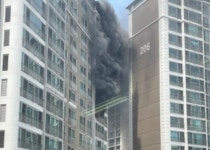 [속보]서울 강남구 역삼동 아이파크 아파트 화재
