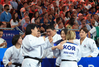 한국 유도, 혼성 단체전서 값진 동메달… 2024 파리 은2, 동3으로 마무리